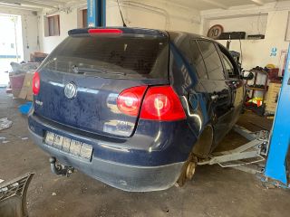 bontott VW GOLF V Csomagtérajtó Kárpit