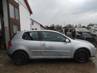 bontott VW GOLF V Csomagtérajtó Kilincs