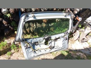 bontott VW GOLF V Csomagtérajtó (Részeivel)