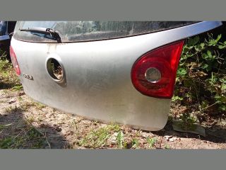 bontott VW GOLF V Csomagtérajtó (Részeivel)