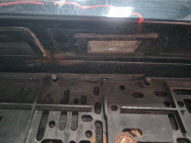 bontott VW GOLF V Csomagtérajtó (Részeivel)