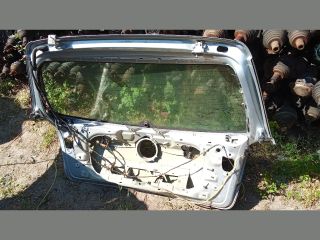 bontott VW GOLF V Csomagtérajtó (Részeivel)