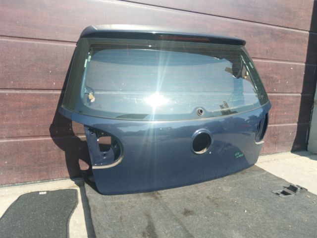 bontott VW GOLF V Csomagtérajtó (Részeivel)