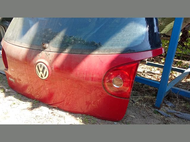 bontott VW GOLF V Csomagtérajtó (Részeivel)