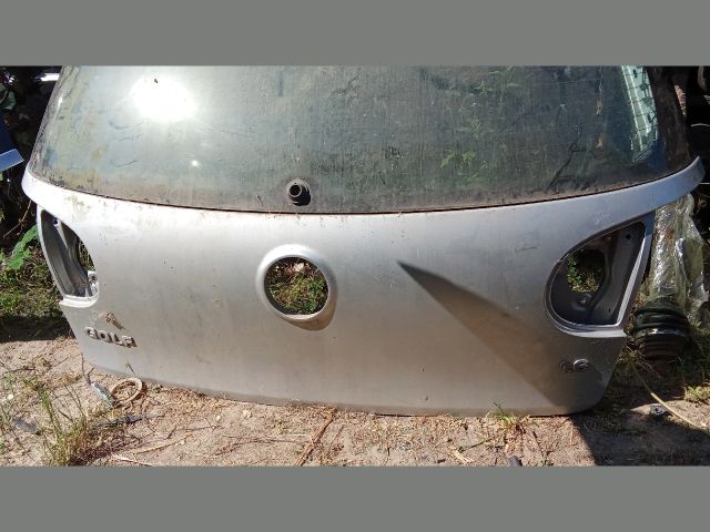 bontott VW GOLF V Csomagtérajtó (Részeivel)