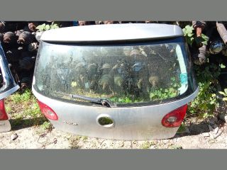 bontott VW GOLF V Csomagtérajtó (Részeivel)