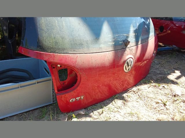 bontott VW GOLF V Csomagtérajtó (Részeivel)