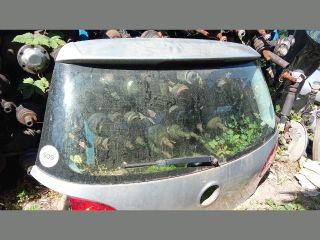 bontott VW GOLF V Csomagtérajtó (Részeivel)