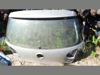 bontott VW GOLF V Csomagtérajtó (Részeivel)