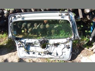 bontott VW GOLF V Csomagtérajtó (Részeivel)