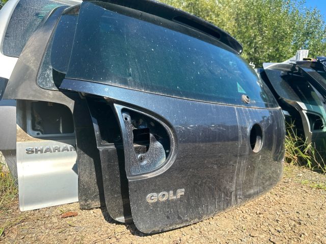 bontott VW GOLF V Csomagtérajtó (Üres lemez)