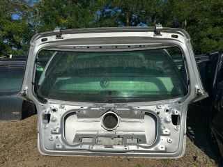 bontott VW GOLF V Csomagtérajtó (Üres lemez)