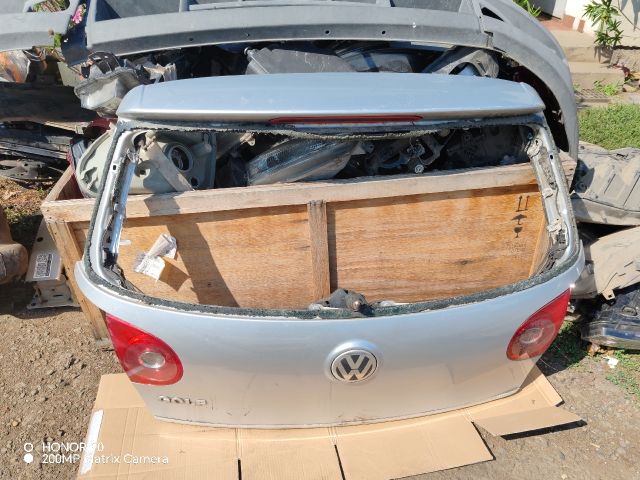 bontott VW GOLF V Csomagtérajtó (Üres lemez)