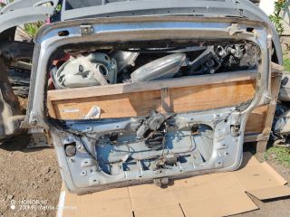 bontott VW GOLF V Csomagtérajtó (Üres lemez)