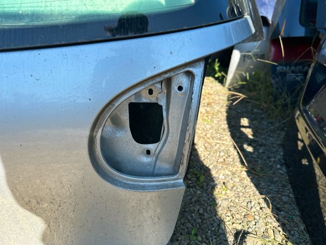 bontott VW GOLF V Csomagtérajtó (Üres lemez)