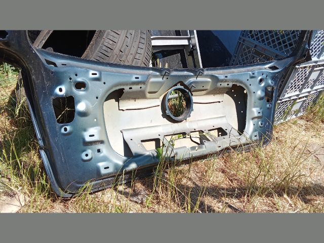 bontott VW GOLF V Csomagtérajtó (Üres lemez)