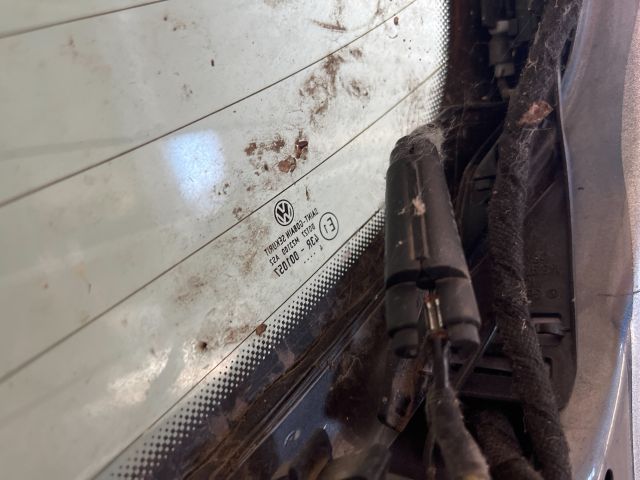 bontott VW GOLF V Csomagtérajtó (Üres lemez)