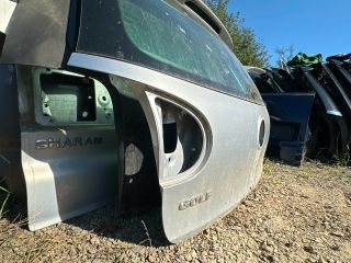 bontott VW GOLF V Csomagtérajtó (Üres lemez)