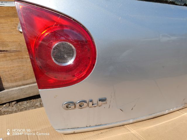 bontott VW GOLF V Csomagtérajtó (Üres lemez)