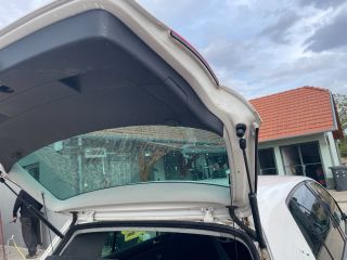 bontott VW GOLF V Csomagtérajtó (Üres lemez)