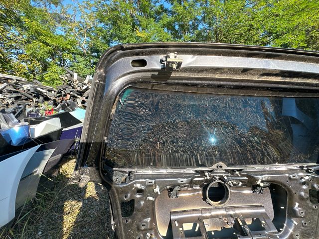 bontott VW GOLF V Csomagtérajtó (Üres lemez)