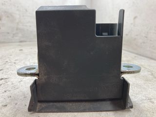 bontott VW GOLF V Csomagtérajtó Zárszerkezet