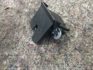 bontott VW GOLF V Csomagtérajtó Zárszerkezet