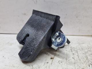 bontott VW GOLF V Csomagtérajtó Zárszerkezet