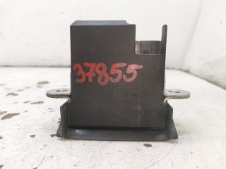 bontott VW GOLF V Csomagtérajtó Zárszerkezet