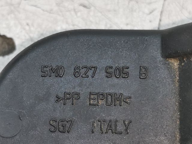 bontott VW GOLF V Csomagtérajtó Zárszerkezet