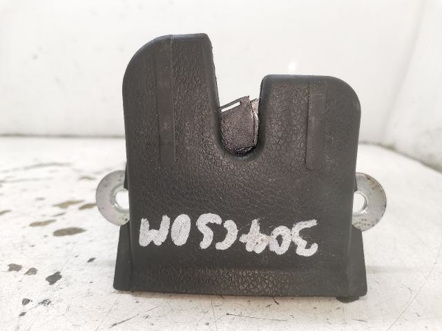 bontott VW GOLF V Csomagtérajtó Zárszerkezet