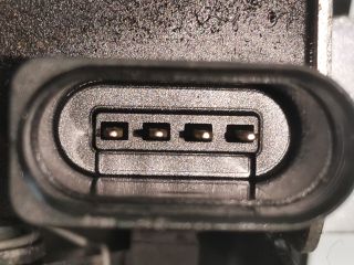 bontott VW GOLF V Csomagtérajtó Zárszerkezet