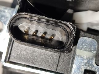 bontott VW GOLF V Csomagtérajtó Zárszerkezet