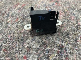 bontott VW GOLF V Csomagtérajtó Zárszerkezet