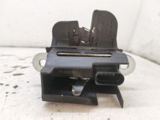 bontott VW GOLF V Csomagtérajtó Zárszerkezet