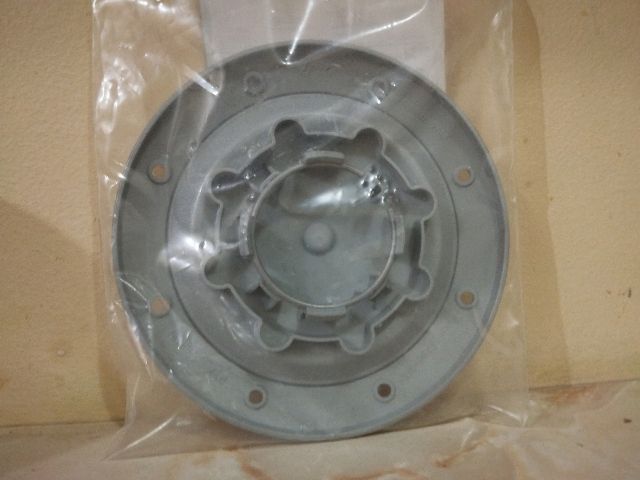 bontott VW GOLF V Dísztárcsa (1 db)