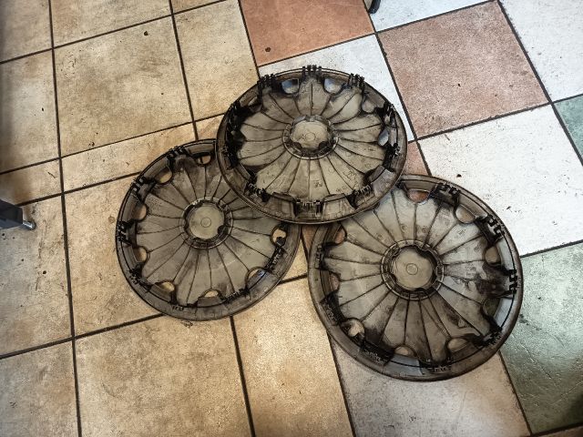 bontott VW GOLF V Dísztárcsa Pár