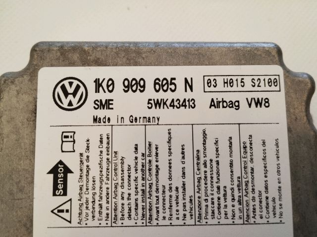 bontott VW GOLF V Elektronika (Magában)