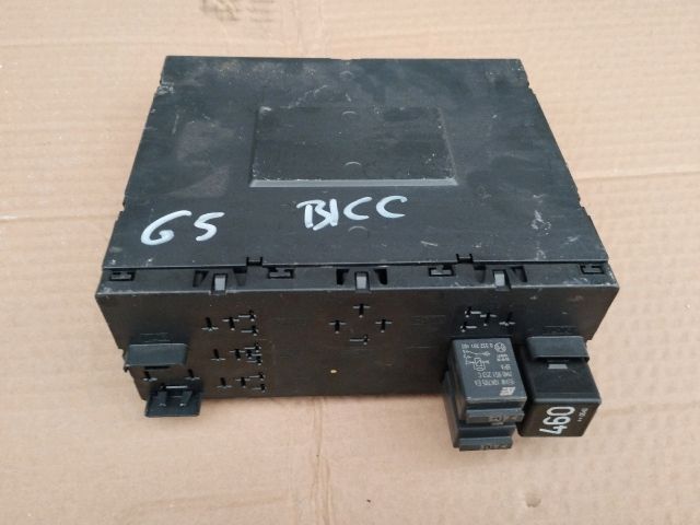 bontott VW GOLF V Elektronika (Magában)