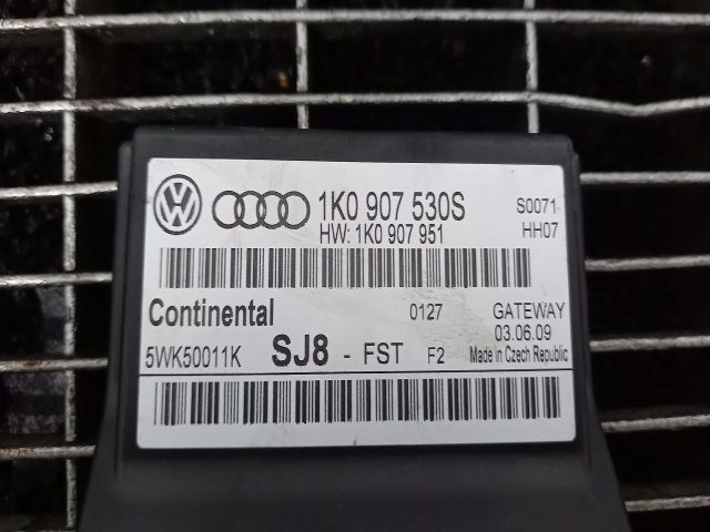 bontott VW GOLF V Elektronika (Magában)