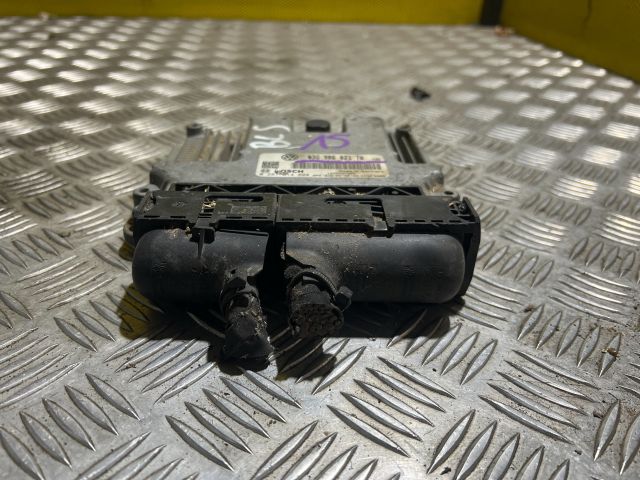 bontott VW GOLF V Elektronika (Magában)