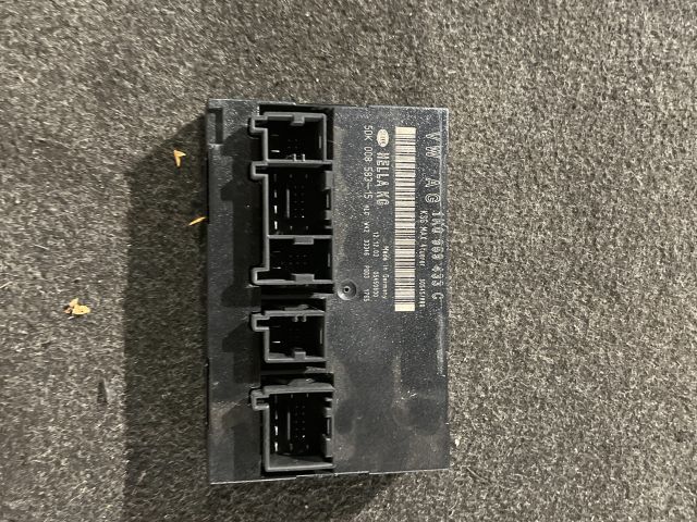 bontott VW GOLF V Elektronika (Magában)