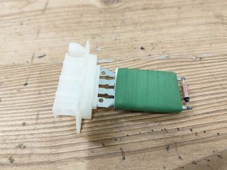 bontott VW GOLF V Előtét Ellenállás Fűtőmotor