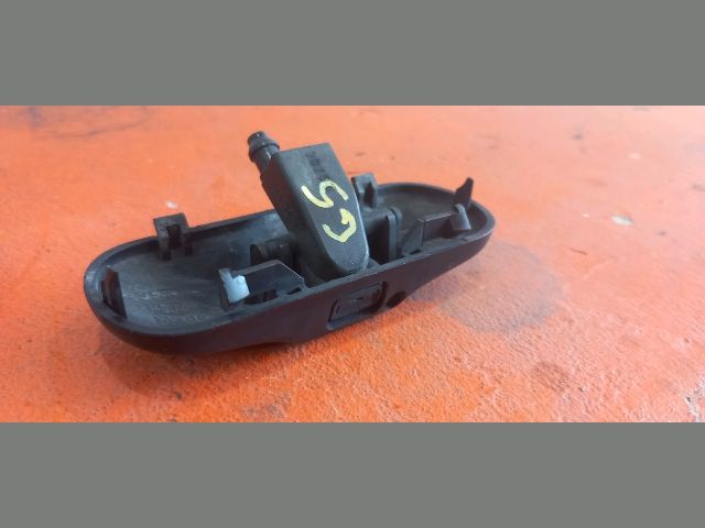 bontott VW GOLF V Első Ablakmosó Fúvóka