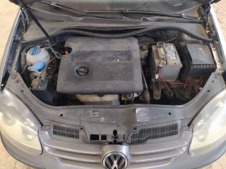 bontott VW GOLF V Első Ablakmosó Fúvóka