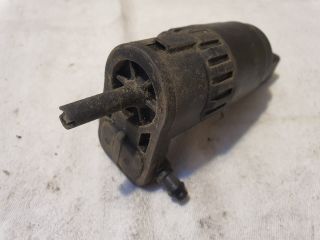 bontott VW GOLF V Első Ablakmosó Szivattyú