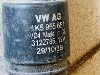 bontott VW GOLF V Első Ablakmosó Szivattyú