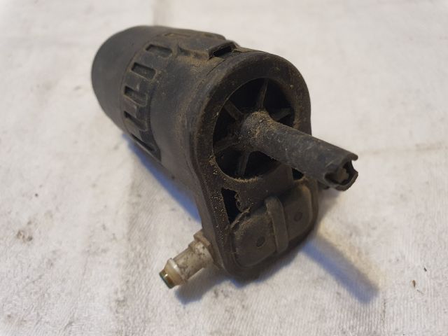 bontott VW GOLF V Első Ablakmosó Szivattyú