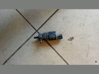 bontott VW GOLF V Első Ablakmosó Szivattyú