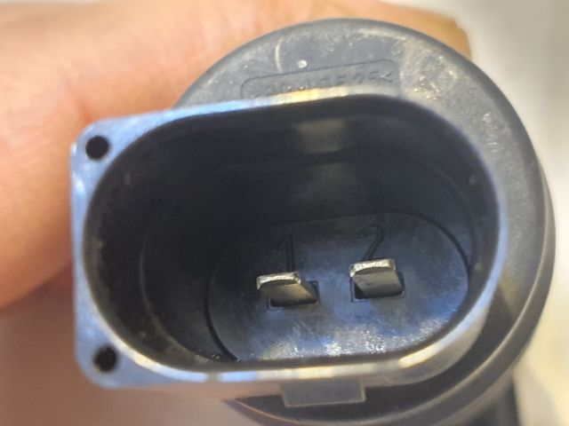 bontott VW GOLF V Első Ablakmosó Szivattyú